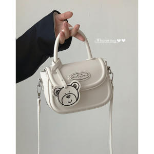 Bear Knight Small Handbags Womens Summer New New Arrival Tide Fashion K-style Saddle Bag Minority All-Match Messenger Bag