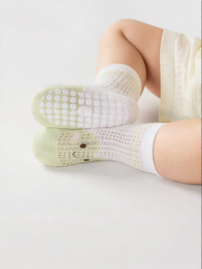 Usbettas | Vớ Bông Thoáng Khí Nhẹ Anti-slip Cho Bé Bước Chân