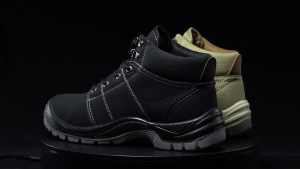 【Free Socks】Safety Shoes Labor Insurance Shoes Anti-smashing Anti-piercing Lightweight Shoes Construction Safety Boots