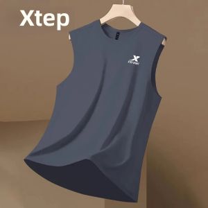 XTEP | Sleeveless Quick-Dry Running Vest