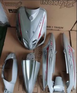 Full body halus yamaha mio sporty silver plus striping/set body halus mio sporty silver full set