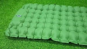 แผ่นรองนอนเป่าลม ที่นอนเป่าลม สามารถประกบกันได้ เป่าลม มีหมอน เสื่อตั้งแคมป์ เสื่อนอนพอง น้ำหนักเบา Ultralight วัสดุ TPU 650g