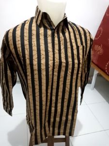 Kemeja Batik Pria Lengan Panjang Motif Lurik Besar Cokelat Kerja Pesta