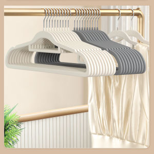 ไม้แขวนเสื้อ บัตรเคลื่อนไหว ของ 3 ประเภท: ไม้แขวนเสื้อกำมะหยี่, ไม้แขวนเสื้อซีลีโคน, และ ไม้แขวนเสื้อ พร้อมส่ง