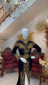Sepasang kebaya pengantin bludru | kebaya pengantin bludru jawa hitam