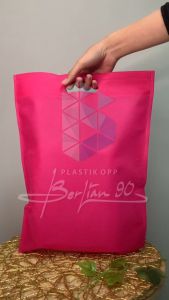 (20 PCS) Tas Kain Spunbond Goodie Bag Oval 30x40 cm Tas Souvenir Shopping Bag Tas Souvenir isi 20