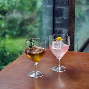 Low Footed Japanese Style Cocktail Glass Waterdrop Shape Bar Artistic Sense Wine Cup Crystal Glass Material H127 Cocktail Cup
