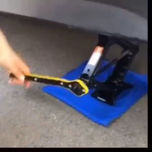 Auto Labor Saving Jack Small Car Tire Jack SUV Car Tire Changing Tool Set Scissor Jack 1T2T3T Car Jack