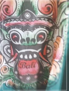 Baju Bali Adem & Motif Polos: Kaos Bali, Baju Pantai, Baju Barong Bali Pria & Wanita