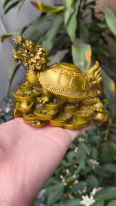 Tượng Long quy bát quái phong thuỷ chất liệu bằng đồng vàng SA0210
