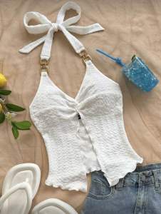Áo Halter Top Trắng cổ yếm thắt nơ phối xích vàng.