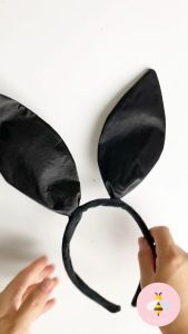 Pinky Bee Halloween Bando Kelinci Hitam 66213100