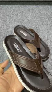 Sandal Kulit Pria Dewasa Simple Terbaru 2025 Sendal Cowok Anti Slip