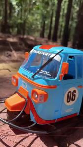 1/10 RC Tricycle 20km/h 2.4G RTR Remote Control Three Wheels Truck Model with LED Lights Music Effect Cars for Children