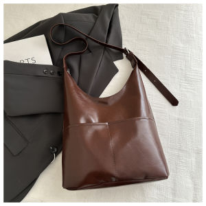 Fashionable Commuter Womens Tote Bag 2024 New Simple Style Large Capacity Single Shoulder Crossbody Bag Underarm Bag