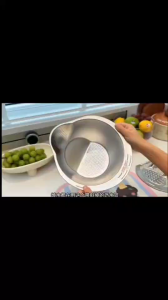 ชามล้างอเนกประสงค์ มีช่องกรองน้ำในตัว วัสดุสแตนเลส หนา ทนทาน ไม่เป็นสนิม ใช้สำหรับ ล้างผัก ผลไม้ ล้างข้าว หรืออาหารต่างๆ
