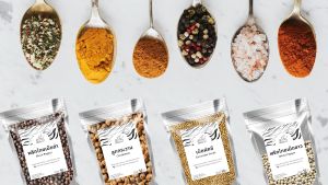 ลูกกระวาน 50 ก. ตราเสือบิน (Cardamon)  กระวาน เครื่องเทศ บรรจุถุงซิปล็อค