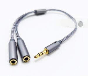 Metal Nylon Audio Cable One Divided into Two Neutral One Male and Two Female MP3 Mobile Phone Headset Listening to Songs 3.5mm Universal