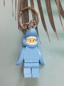 ของเล่นโมเดลต่อ Plush Keychain Backpack Sharkman PG927 ของขวัญสำหรับคู่รัก ของเล่นบล็อกการ์ตูน ชิ้นส่วนเสริมสำหรับผู้ชายและผู้หญิง