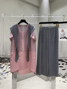 New 2025 Womens Fashionable Loose Large Size Elegant Dress Set Birthday Gift for Mom Polyester Material Suitable for Ages 35+