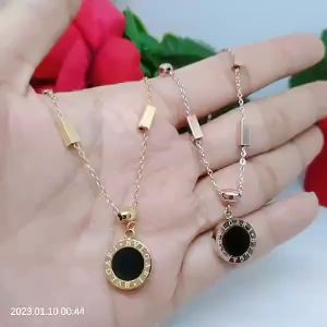 Kalung Titanium Anti Karat & Anti Luntur: Perhiasan Tahan Lama