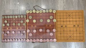 Bộ bàn cờ tướng bằng đồng cực đẹp 2 cỡ: Dài 39cm và 46cm