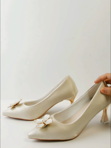 LADYSFSV Bridal Fashion Satin Close Shoes with Heels Pointed Toe Stiletto Wedding Shoes for Women