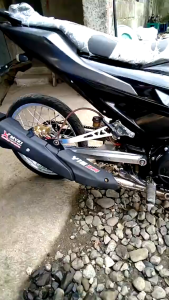 Motorcycle Exhaust Pipe Bracket And Rear Footrest For Yamaha Sniper135 Sniper150 Sniper155 Aluminum