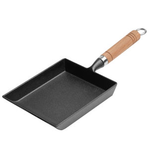 Cast Iron Egg Frying Pan Non-Stick Japanese Omelette Pan 20cm for Breakfast Durable Black Color