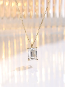 Queensun 18K gold lab diamond simple emerald cut necklace womens collarbone chain fancy lab grown  diamond pendant to give to girlfriend 祖母绿钻石吊坠项链pendant necklace，necklace women，Custom necklace