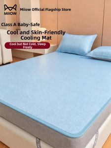 MiiOW | Cooling Soft Breathable Washable Folding Mat
