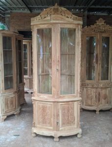 lemari pajangan lemari pojok sudut ruangan