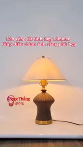 Đèn bàn gốm sứ phong cách Indochine trang trí phòng ngủ phòng khách cao cấp DB83 Ngọc Thắng (Tặng kèm một bóng Led 3 màu
