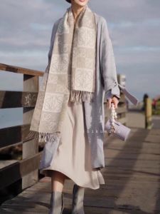 Thickened Woolen Scarf Womens Winter Warm Tassel Geometric Pattern Cashmere Shawl Lamb Fur Neck Warmer Fashionable Accessories