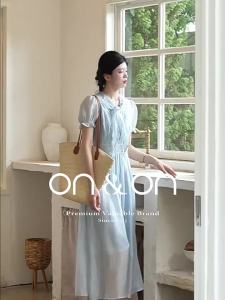 ON&ON | French Retro V-neck Puff Sleeve Waist Slimming Summer Dress