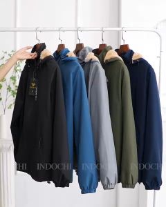 Áo Khoác Gió Nam Nữ Lót Lông Cừu Áo Gió Lót LÔNG CỪU Nam Nữ Phối Chữ In Ngực Chống Nước Chống Gió có mũ tháo rời