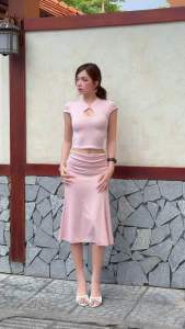 Set đồ nữ ôm body áo cổ tàu tay ngắn khoét giọt nước form croptop phối chân váy dài nhún hông