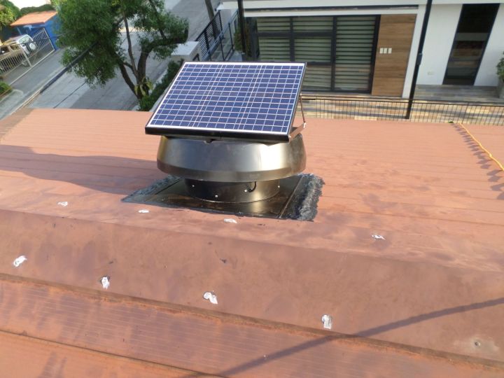 30 Watts Solar Attic Fan Solar Heat Extraction Fan Solar Roof