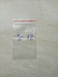 100 cái túi zip chỉ đỏ loại nhỏ .