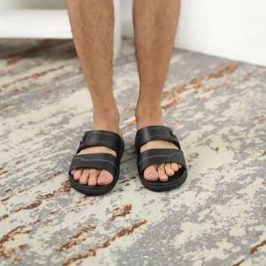 Sandal Homyped Sulcata: Desain Sandal Selop Pria Gaya Baru 2025