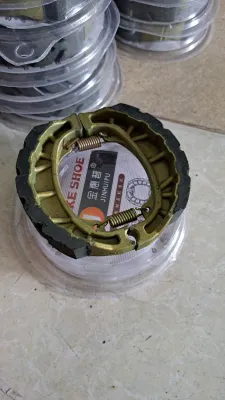 bố thắng đùm wave dram funeo wave rs . càng của bố làm bằng nhôm phun khối. thứ nhất không kiêu bố. thứ 2 không bễ bố