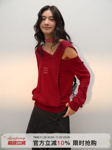 Lvetong Original Design Street Style Long Sleeve Hoodie Embroidered Shoulder Bared Female T-shirt Red Two-Piece Appearances