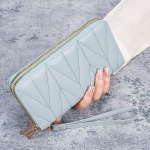 New 2025 Embroidered Diamond Grid Long Wallet Double Layer Zipper Multi-Functional Handbag for Mom Fashionable Retro Style