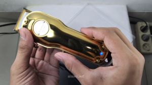 Alat Cukur Rambut Kemei KM-1987 Gold Clipper Mesin Pangkas dan Potong Barbershop - Profesional, 4 dan 6 Panduan Pemotongan, 3V Kecepatan Tinggi (1,5 / 3 / 4,5 / 6mm)