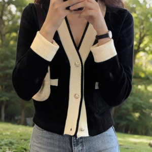 Áo Len Cardigan Dệt Kim Cổ Chữ V Rộng Rãi Có Túi Màu Khối Cho Nữ Mùa Thu Năm 2024 Áo Khoác Ngoài Thường Ngày Bằng Vải Khác