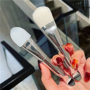 Double-Sided Facial Mask Brush Set - Soft Silicone and Bristle Face Mask Applicator Clay Mud and Cream Mask Tool Gentle and Easy to Clean | CHIC&CO.