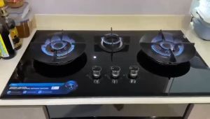 Limited Time SALE MIDEA 2 Burner Hob Gas Stove Glass Town Gas and LPG Type two years warranty. Not Inclusive Installation