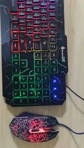 【Xavier】Keyboard and Mouse Combo - a wired gaming set with unique cracked pattern design and RGB lighting. Suitable for both gaming and office use with any USB desktop or laptop.