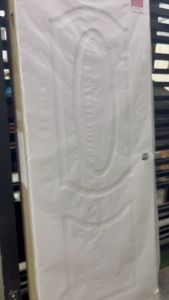 ประตู UPVC ขนาด 80*200 ซม. หนา 35 มม.ภายนอนลูกฟักบานทึบ สีขาว FT-02 Lynn (ลิน)เจาะลูกบิด