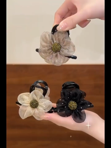 Klip Rambut Lace Flower Hair Clip Temperament Cute Hair Claw Shark Hairpin Ponytail Elegant Women